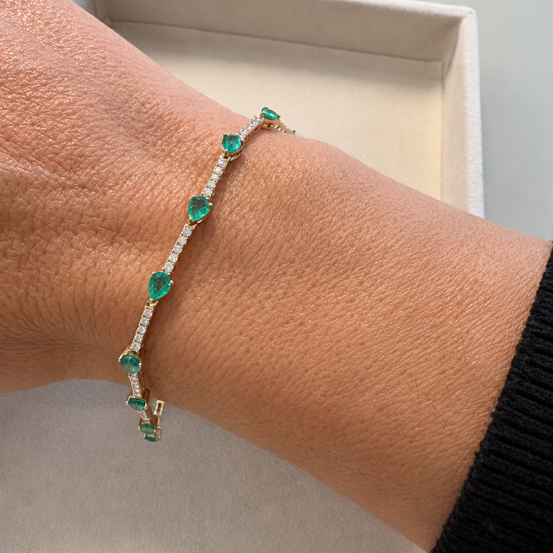 Emerald Glow Tennis Bracelet