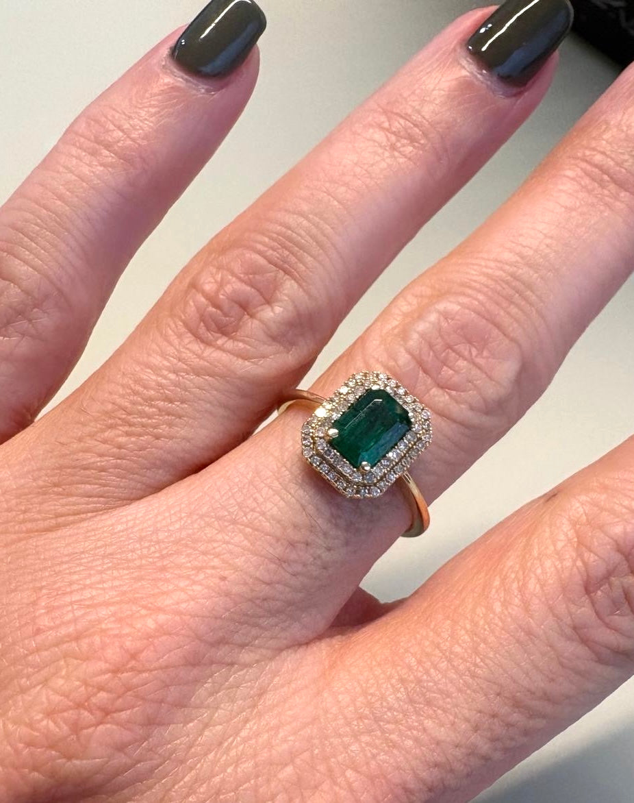 Amelia Ring