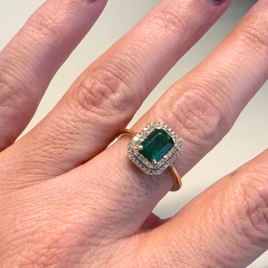 Amelia Ring
