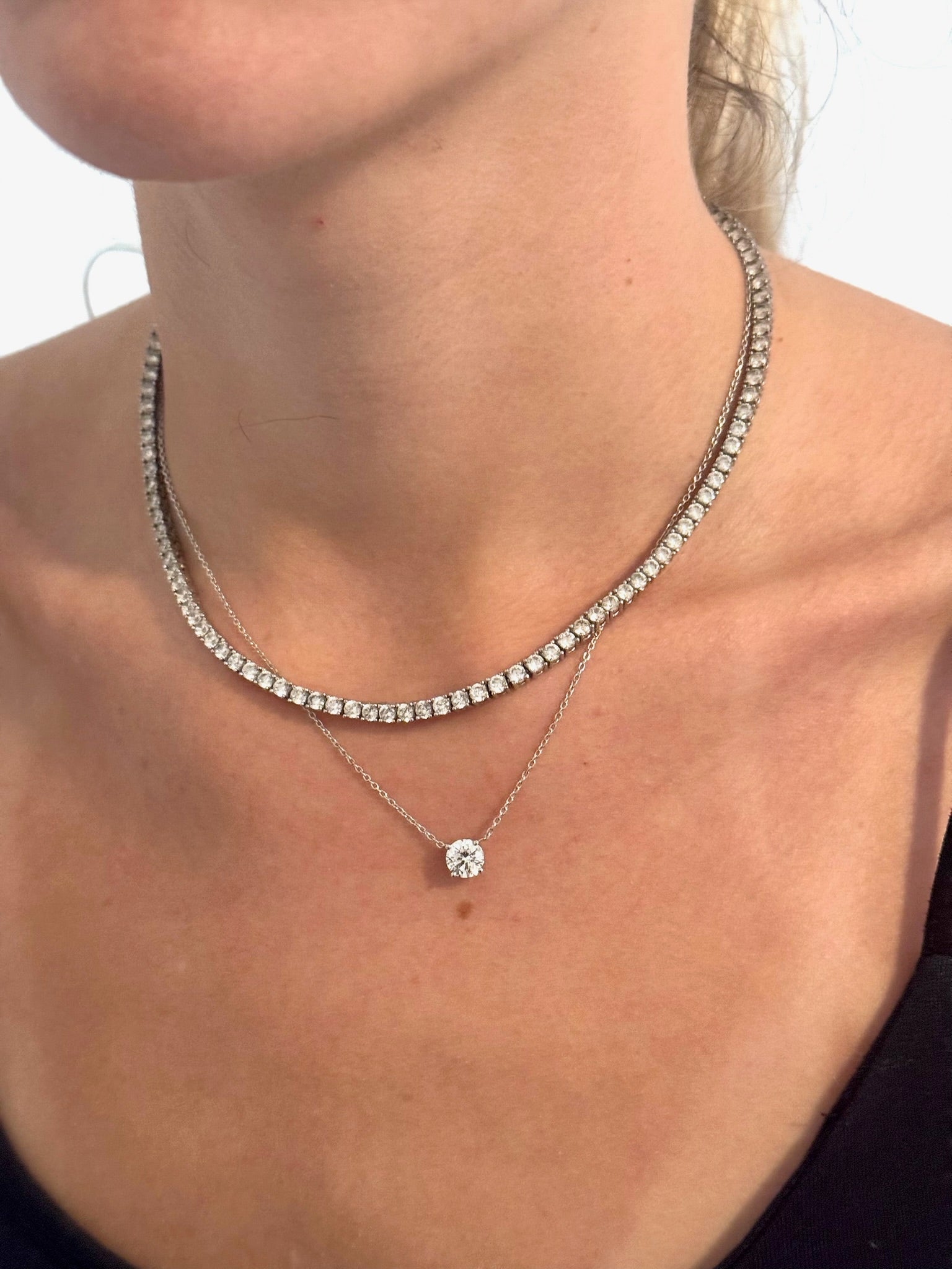 Round floating diamond