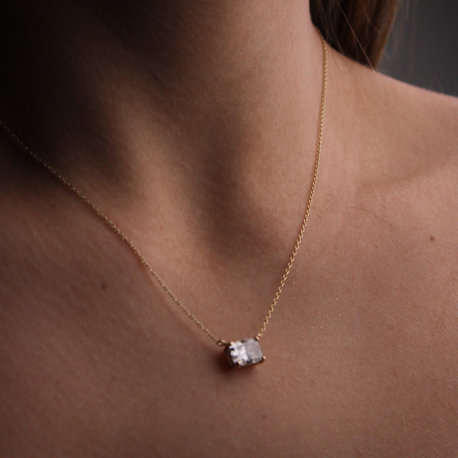 Elongated cushion floating diamond