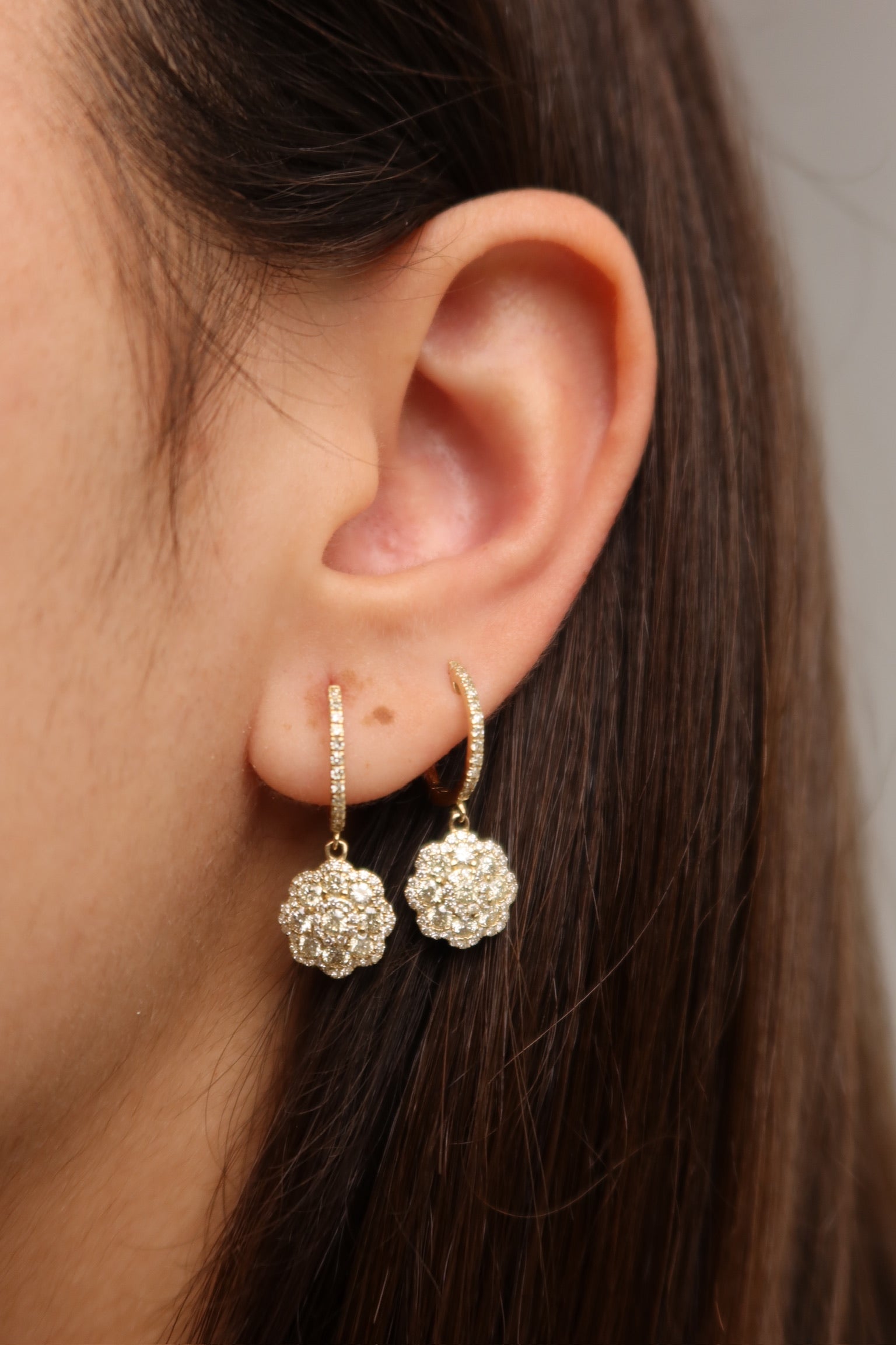 Daisy hoops